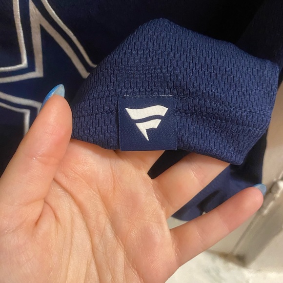 NWT Dallas Cowboys Ezekiel Elliott Jersey Shirt - Picture 7 of 7